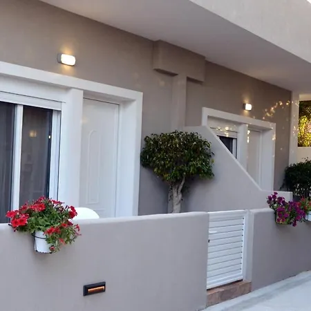 Tile #2 Appartamento Agia Marina